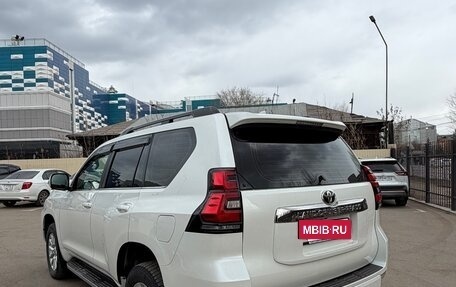 Toyota Land Cruiser Prado 150 рестайлинг 2, 2018 год, 4 999 000 рублей, 7 фотография