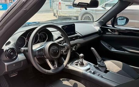 Mazda MX-5, 2022 год, 2 260 000 рублей, 8 фотография