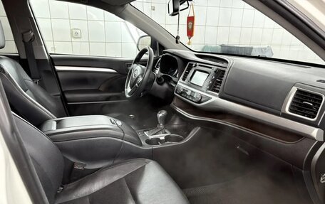 Toyota Highlander III, 2014 год, 3 050 000 рублей, 6 фотография
