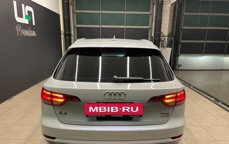 Audi A4, 2018 год, 1 950 000 рублей, 5 фотография