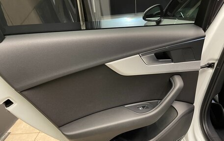 Audi A4, 2018 год, 1 950 000 рублей, 19 фотография