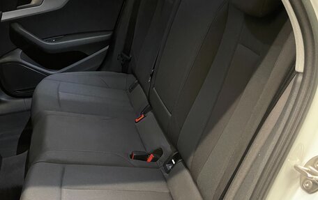Audi A4, 2018 год, 1 950 000 рублей, 20 фотография