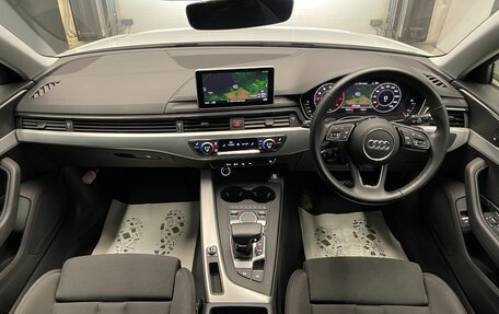 Audi A4, 2018 год, 1 950 000 рублей, 24 фотография