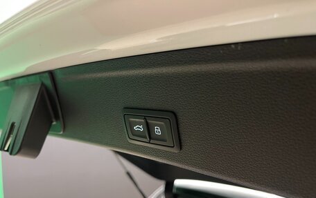 Audi A4, 2018 год, 1 950 000 рублей, 33 фотография