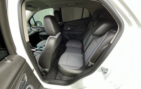 Opel Mokka I, 2015 год, 1 350 000 рублей, 17 фотография