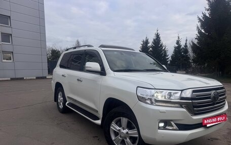 Toyota Land Cruiser 200, 2020 год, 6 700 000 рублей, 3 фотография