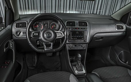 Volkswagen Polo VI (EU Market), 2018 год, 1 228 000 рублей, 6 фотография