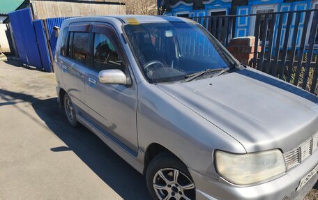 Nissan Cube II, 2001 год, 260 000 рублей, 6 фотография