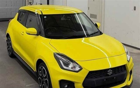 Suzuki Swift V, 2022 год, 1 230 000 рублей, 1 фотография