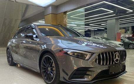 Mercedes-Benz A-Класс, 2023 год, 1 573 000 рублей, 2 фотография