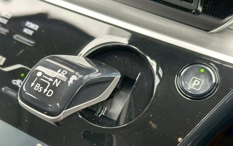 Toyota Mirai, 2016 год, 780 000 рублей, 16 фотография
