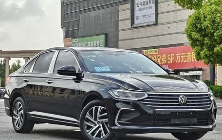 Volkswagen Lavida, 2023 год, 1 054 000 рублей, 3 фотография