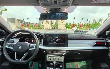Volkswagen Lavida, 2023 год, 1 054 000 рублей, 12 фотография