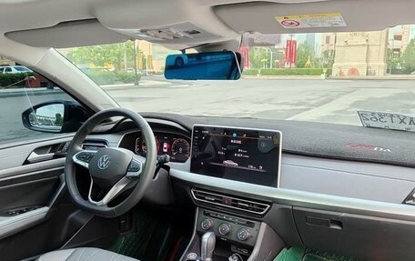 Volkswagen Lavida, 2023 год, 1 054 000 рублей, 14 фотография