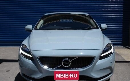 Volvo V40 II рестайлинг, 2019 год, 980 333 рублей, 2 фотография