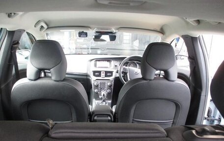 Volvo V40 II рестайлинг, 2019 год, 980 333 рублей, 14 фотография