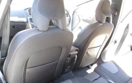 Volvo V40 II рестайлинг, 2019 год, 980 333 рублей, 15 фотография