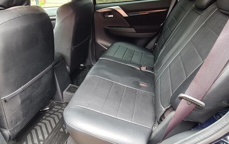 Mitsubishi Pajero Sport III рестайлинг, 2017 год, 3 200 000 рублей, 20 фотография