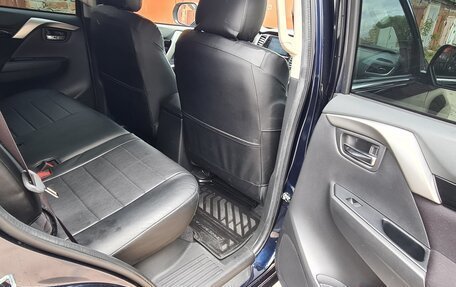Mitsubishi Pajero Sport III рестайлинг, 2017 год, 3 200 000 рублей, 29 фотография