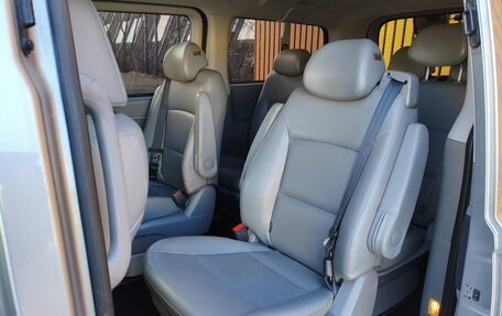 Hyundai Grand Starex Grand Starex I рестайлинг 2, 2019 год, 3 200 000 рублей, 17 фотография