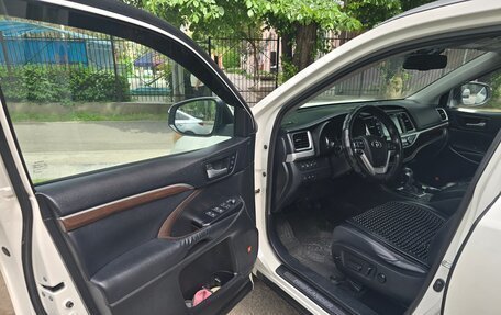 Toyota Highlander III, 2014 год, 2 700 000 рублей, 4 фотография