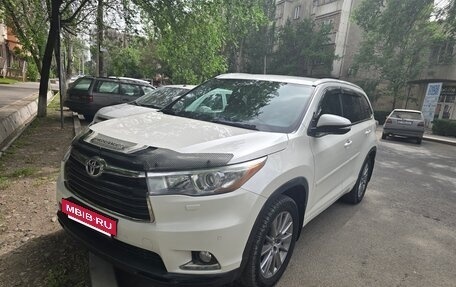 Toyota Highlander III, 2014 год, 2 700 000 рублей, 9 фотография