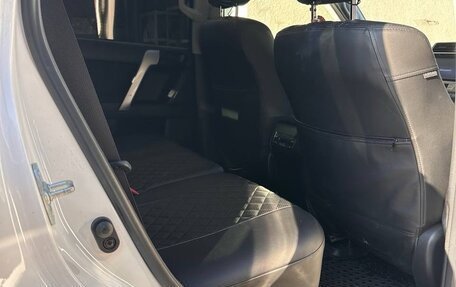 Toyota Land Cruiser Prado 150 рестайлинг 2, 2018 год, 6 200 000 рублей, 16 фотография