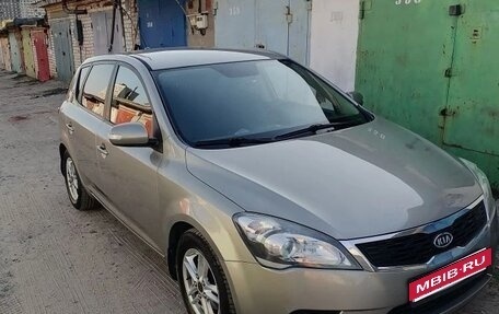 KIA cee'd I рестайлинг, 2010 год, 695 000 рублей, 3 фотография