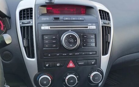 KIA cee'd I рестайлинг, 2010 год, 695 000 рублей, 13 фотография