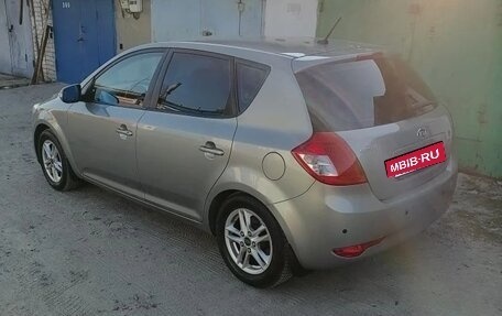 KIA cee'd I рестайлинг, 2010 год, 695 000 рублей, 9 фотография