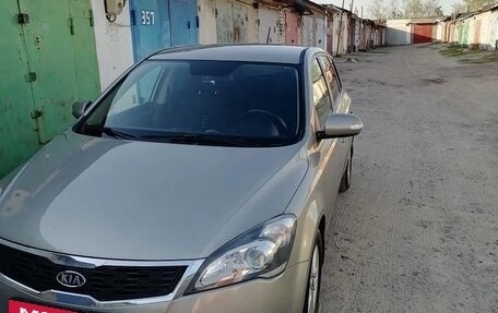 KIA cee'd I рестайлинг, 2010 год, 695 000 рублей, 16 фотография