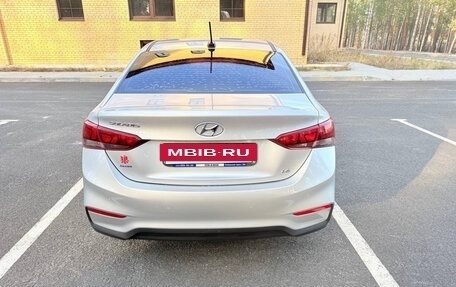Hyundai Solaris II рестайлинг, 2018 год, 1 550 000 рублей, 5 фотография