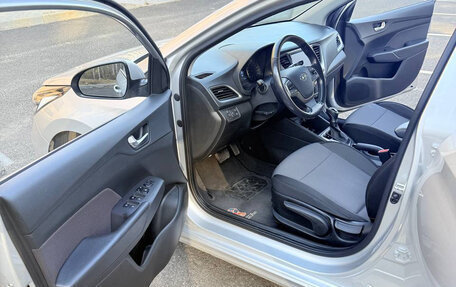 Hyundai Solaris II рестайлинг, 2018 год, 1 550 000 рублей, 8 фотография