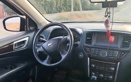 Nissan Pathfinder, 2015 год, 1 725 000 рублей, 6 фотография