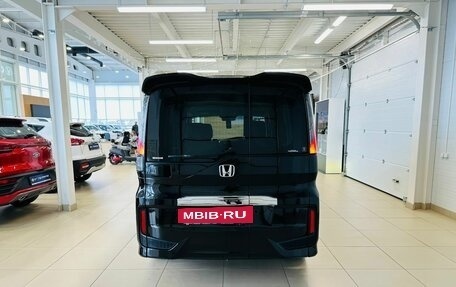 Honda Stepwgn IV, 2017 год, 1 799 000 рублей, 5 фотография