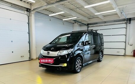 Honda Stepwgn IV, 2017 год, 1 799 000 рублей, 2 фотография