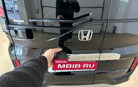 Honda Stepwgn IV, 2017 год, 1 799 000 рублей, 26 фотография