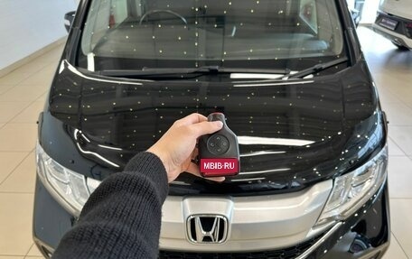 Honda Stepwgn IV, 2017 год, 1 799 000 рублей, 31 фотография