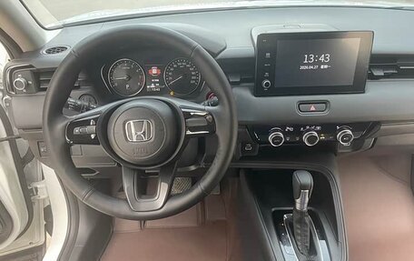 Honda Vezel, 2023 год, 1 870 000 рублей, 8 фотография