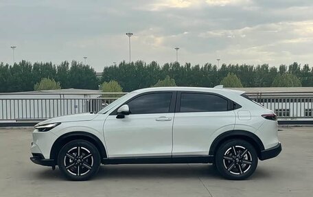Honda Vezel, 2023 год, 1 870 000 рублей, 6 фотография