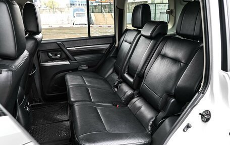Mitsubishi Pajero IV, 2014 год, 2 374 000 рублей, 9 фотография