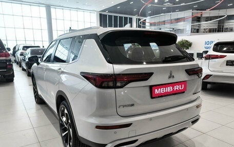 Mitsubishi Outlander, 2023 год, 4 150 000 рублей, 8 фотография