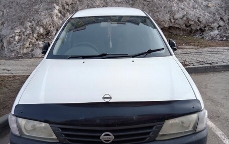Nissan AD II, 2005 год, 320 000 рублей, 1 фотография
