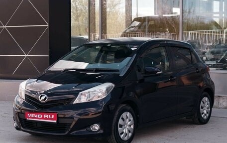 Toyota Vitz, 2013 год, 750 000 рублей, 1 фотография