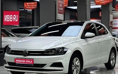 Volkswagen Polo, 2022 год, 1 000 000 рублей, 1 фотография