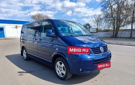 Volkswagen Multivan T5, 2004 год, 2 000 000 рублей, 3 фотография