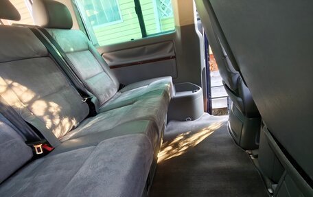 Volkswagen Multivan T5, 2004 год, 2 000 000 рублей, 12 фотография