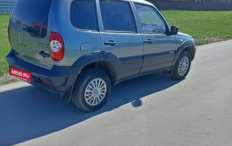 Chevrolet Niva I рестайлинг, 2012 год, 510 000 рублей, 3 фотография