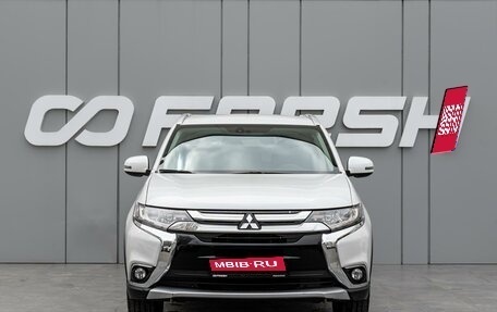 Mitsubishi Outlander III рестайлинг 3, 2018 год, 2 150 000 рублей, 3 фотография