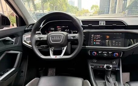 Audi Q3, 2023 год, 1 908 800 рублей, 11 фотография